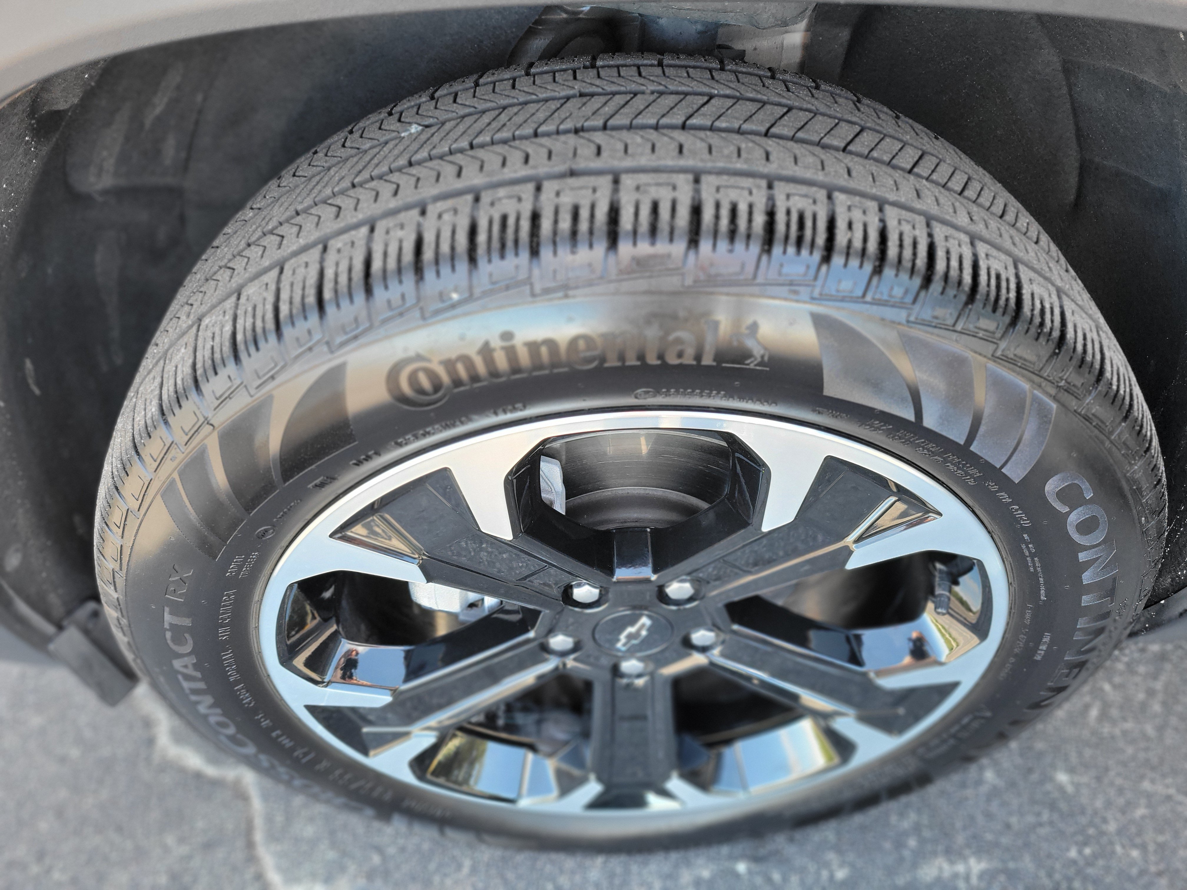 Certified 2026 Chevrolet Equinox LT w/ Convenience Package II FWD image 39