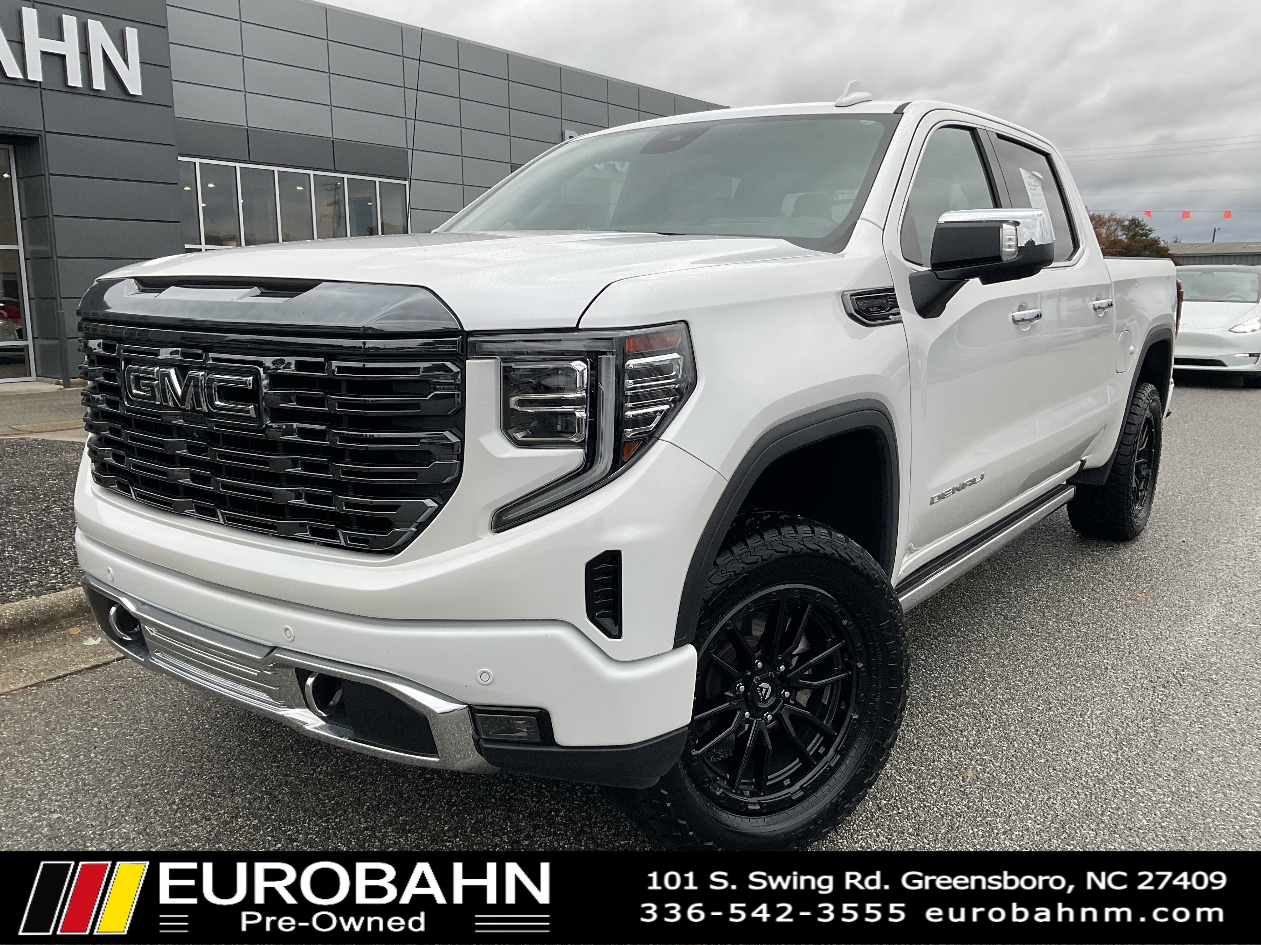 Used 2023 GMC Sierra 1500 Denali Ultimate image 1