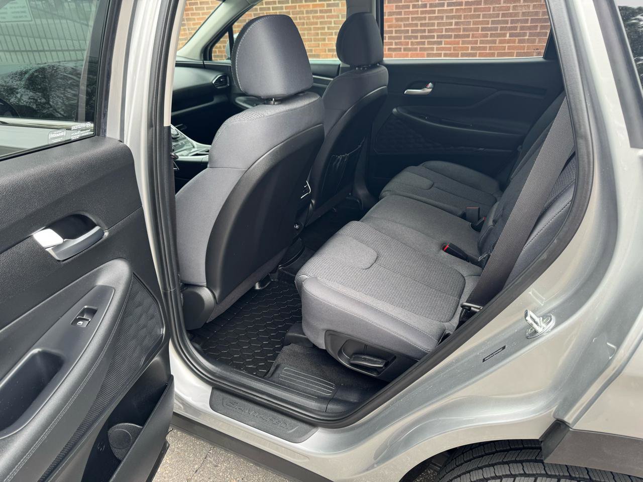 Used 2023 Hyundai Santa Fe SEL AWD/4WD image 7