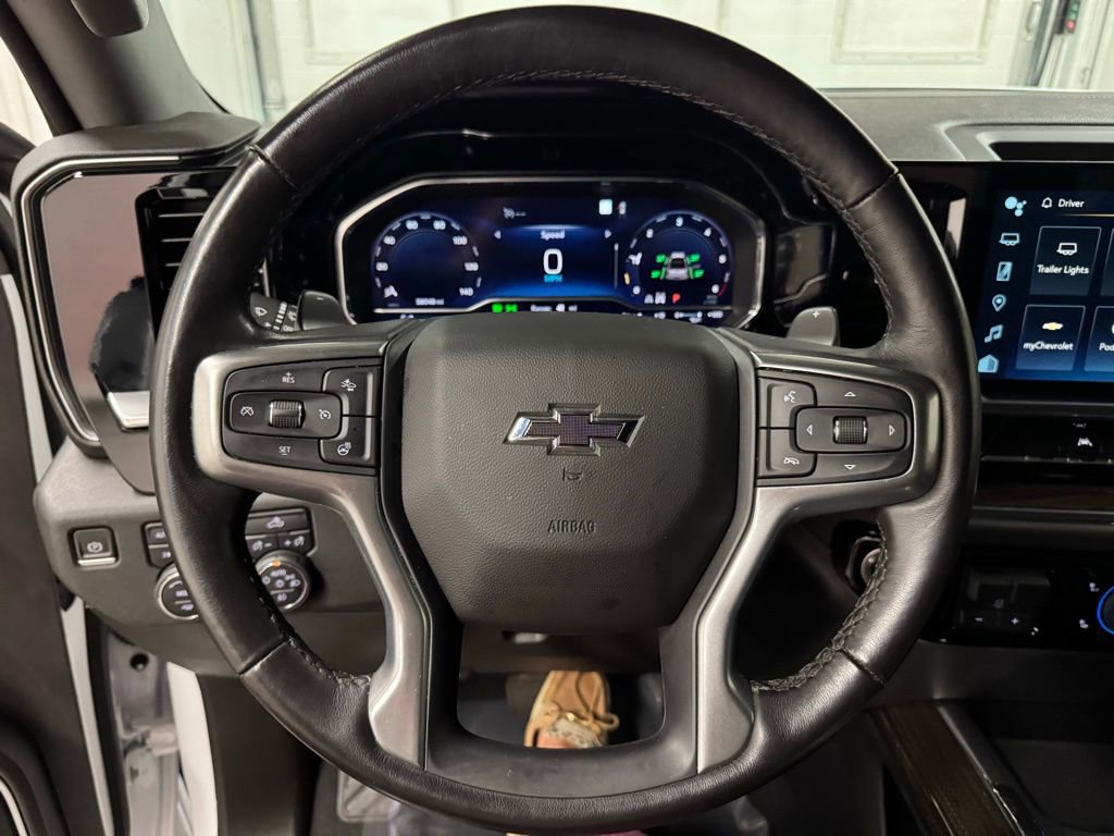 Certified 2023 Chevrolet Silverado 1500 RST image 38