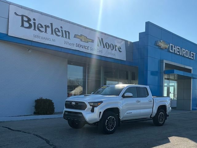 Used 2025 Toyota Tacoma TRD Sport image 1