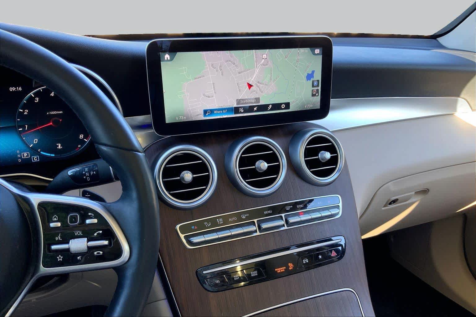 Used 2021 Mercedes-Benz GLC 300 4MATIC image 7