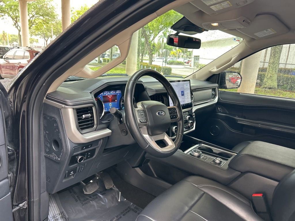 Used 2024 Ford Expedition Max XLT AWD/4WD image 6