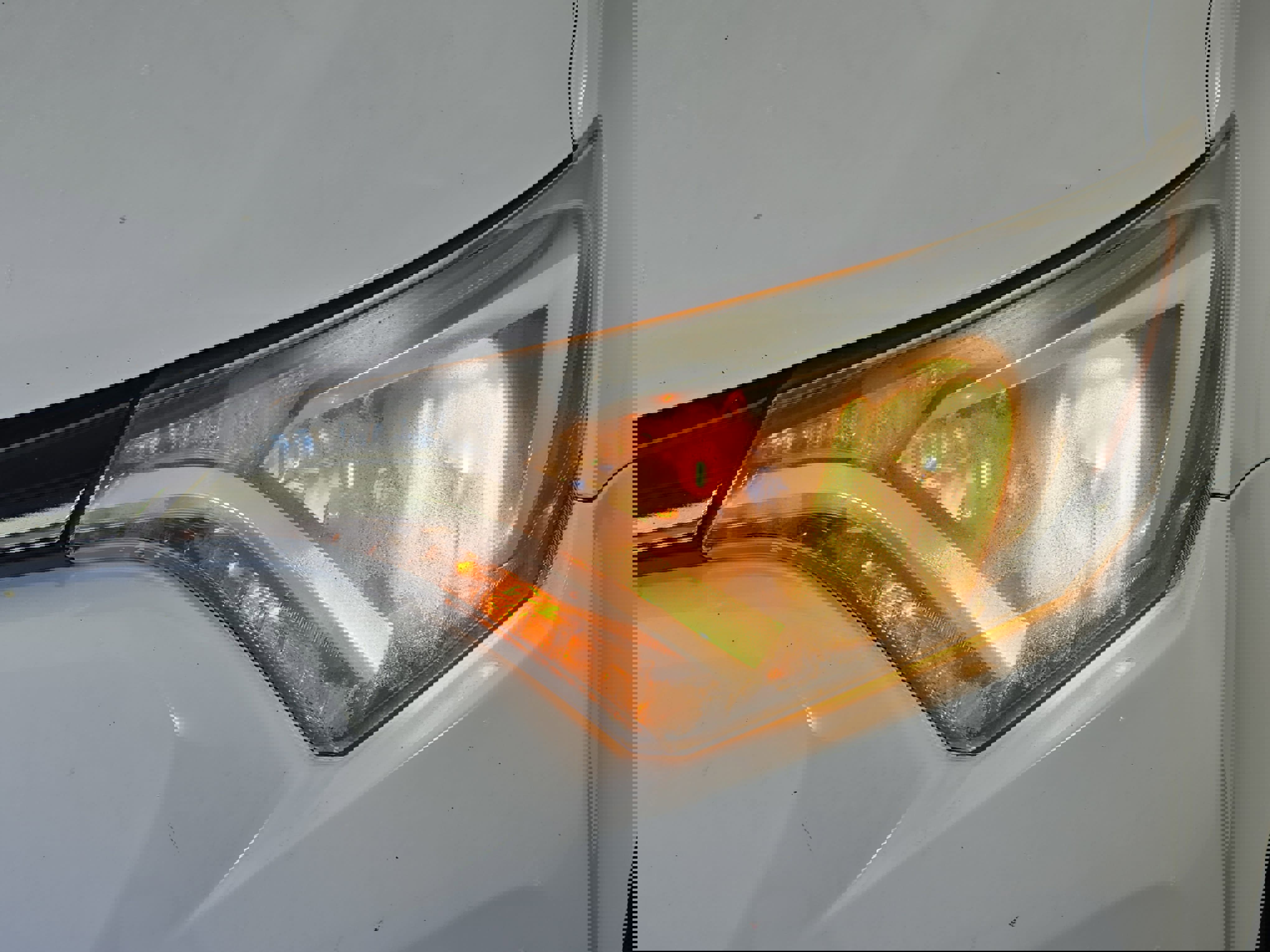 Used 2018 Toyota RAV4 LE image 28