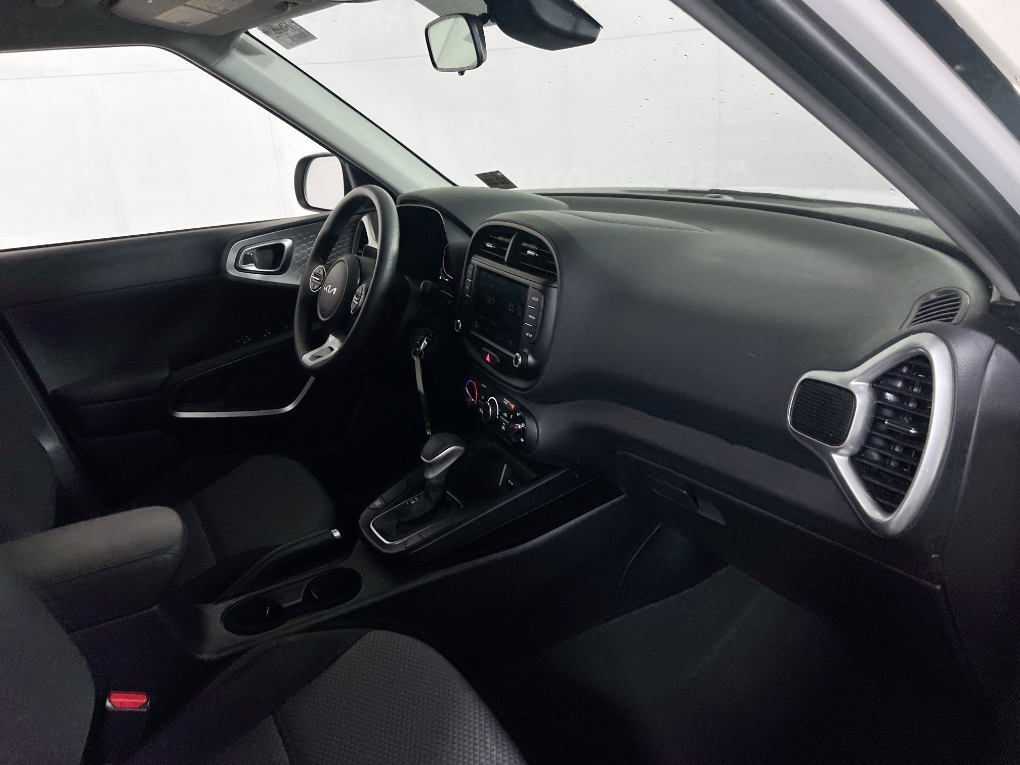 Used 2023 Kia Soul LX image 26