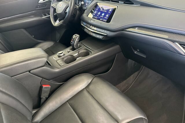 Used 2019 Cadillac XT4 Sport FWD image 16