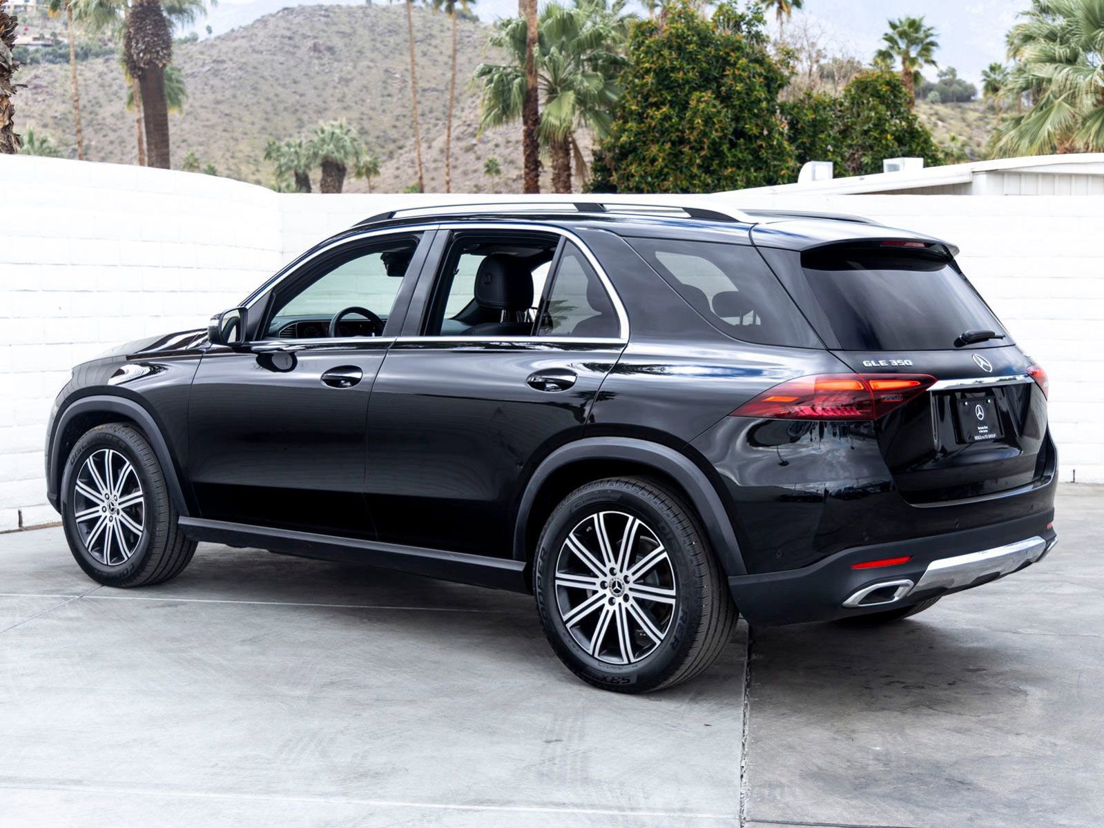 Used 2025 Mercedes-Benz GLE 350 4MATIC image 7