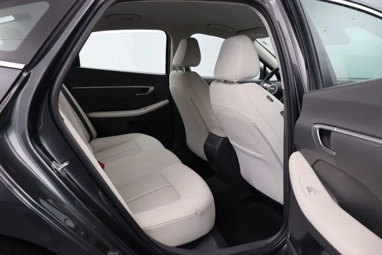 Used 2025 Hyundai Sonata SEL FWD image 17