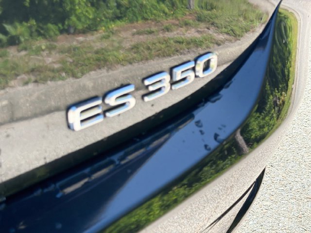 Used 2021 Lexus ES 350 w/ Accessory Package FWD image 11