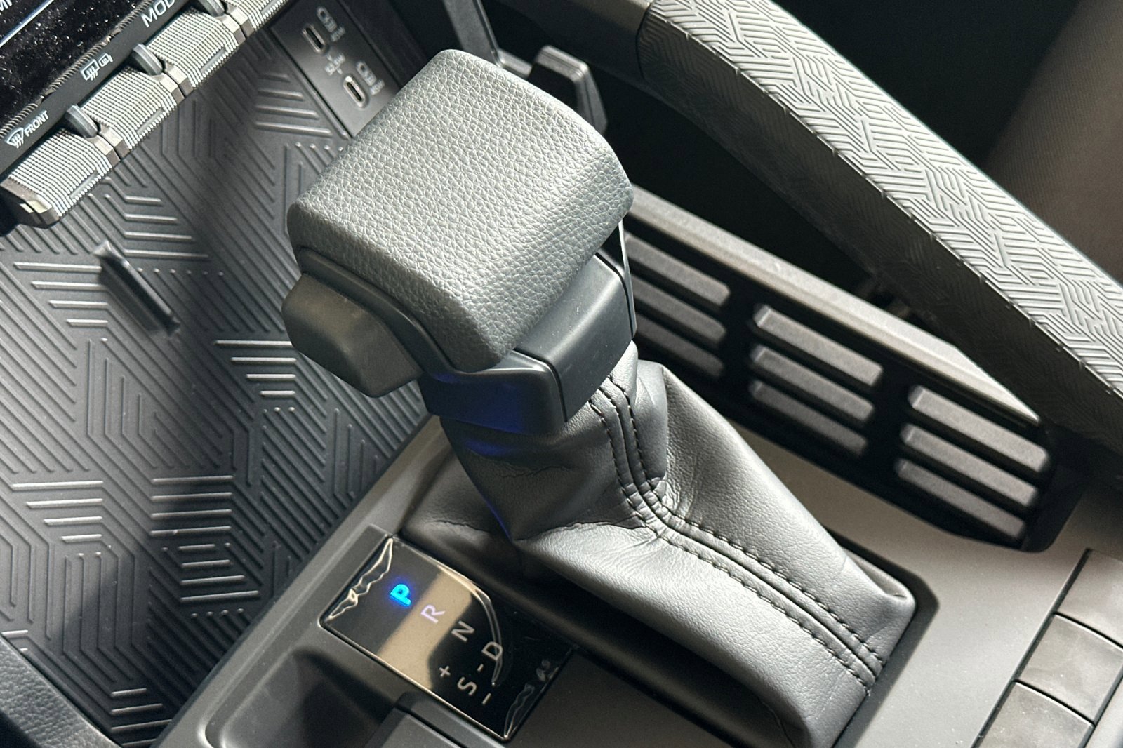 New 2025 Toyota Tacoma SR5 image 18