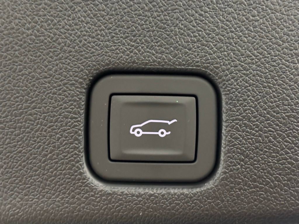 New 2026 Buick Enclave Avenir image 14