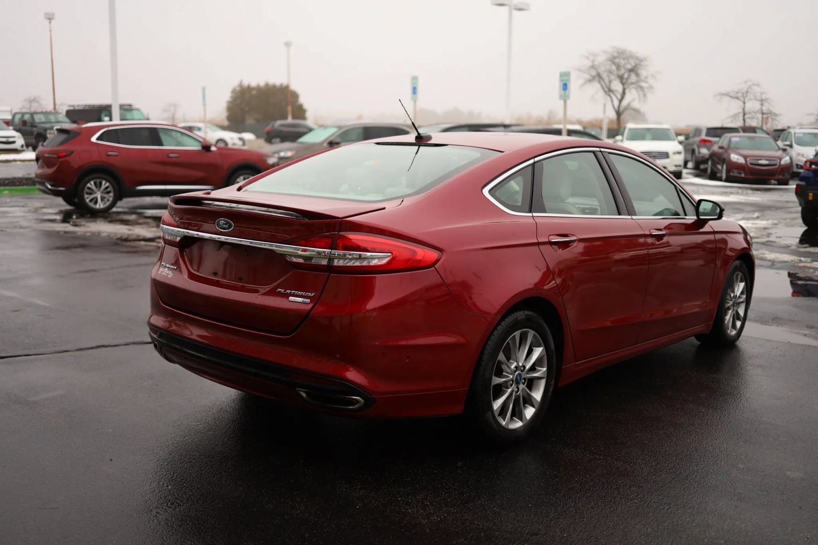 Used 2017 Ford Fusion Platinum AWD/4WD image 5