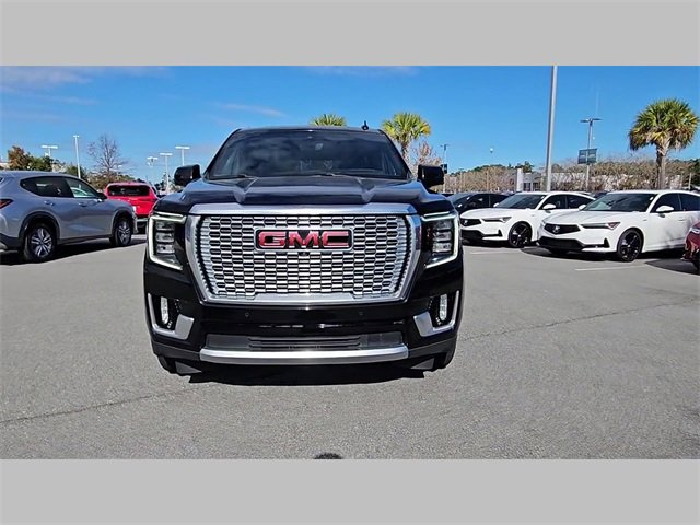 Used 2021 GMC Yukon Denali w/ Denali Premium Package image 35