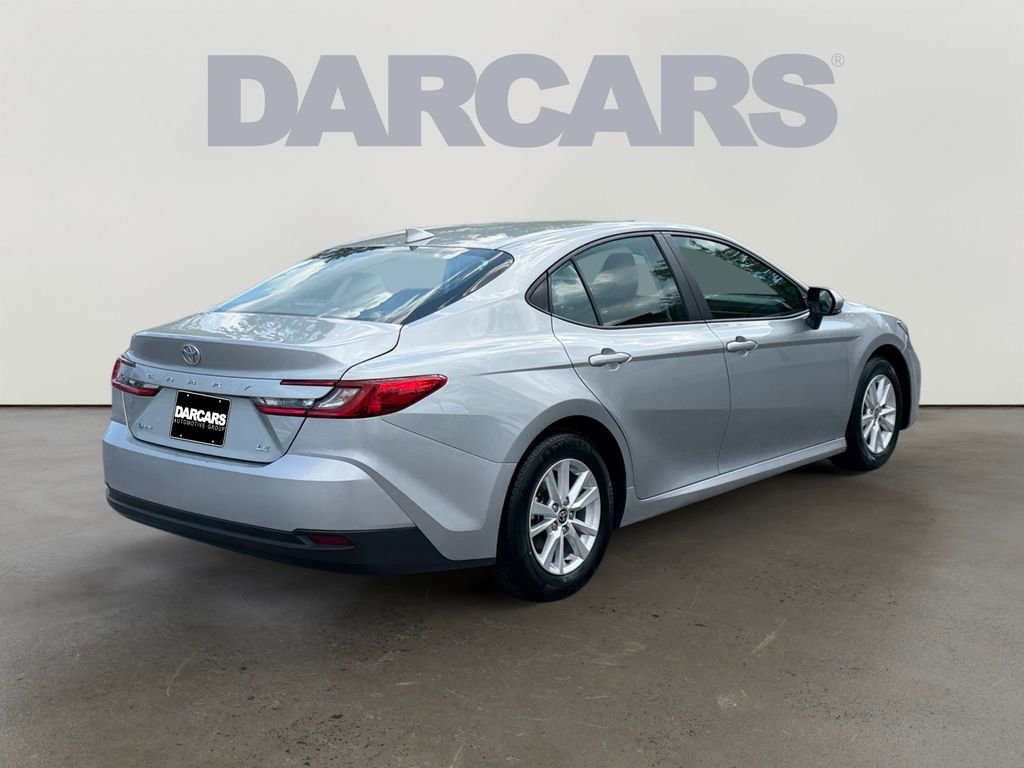 Used 2025 Toyota Camry LE FWD image 7