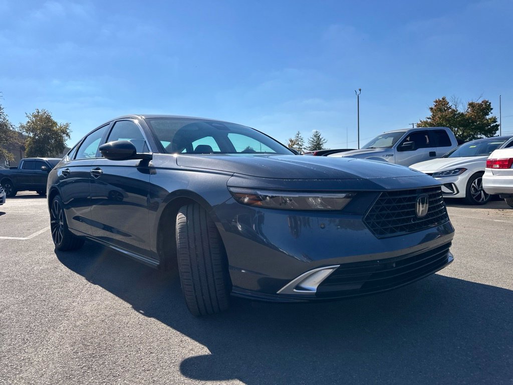 Used 2023 Honda Accord Touring image 12