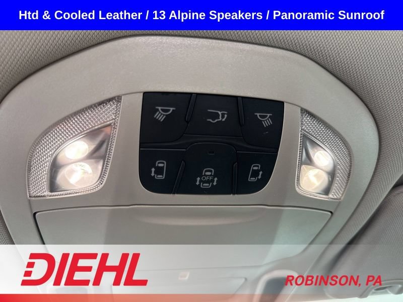 Used 2023 Chrysler Pacifica Limited FWD image 43