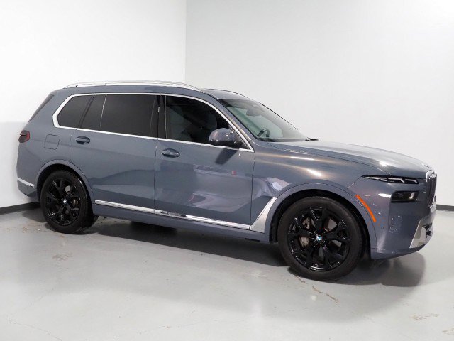 Used 2024 BMW X7 xDrive40i image 1