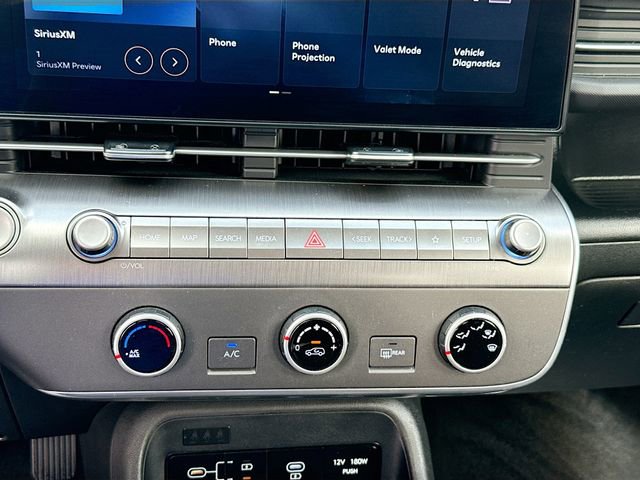 Certified 2025 Hyundai Kona SE image 15
