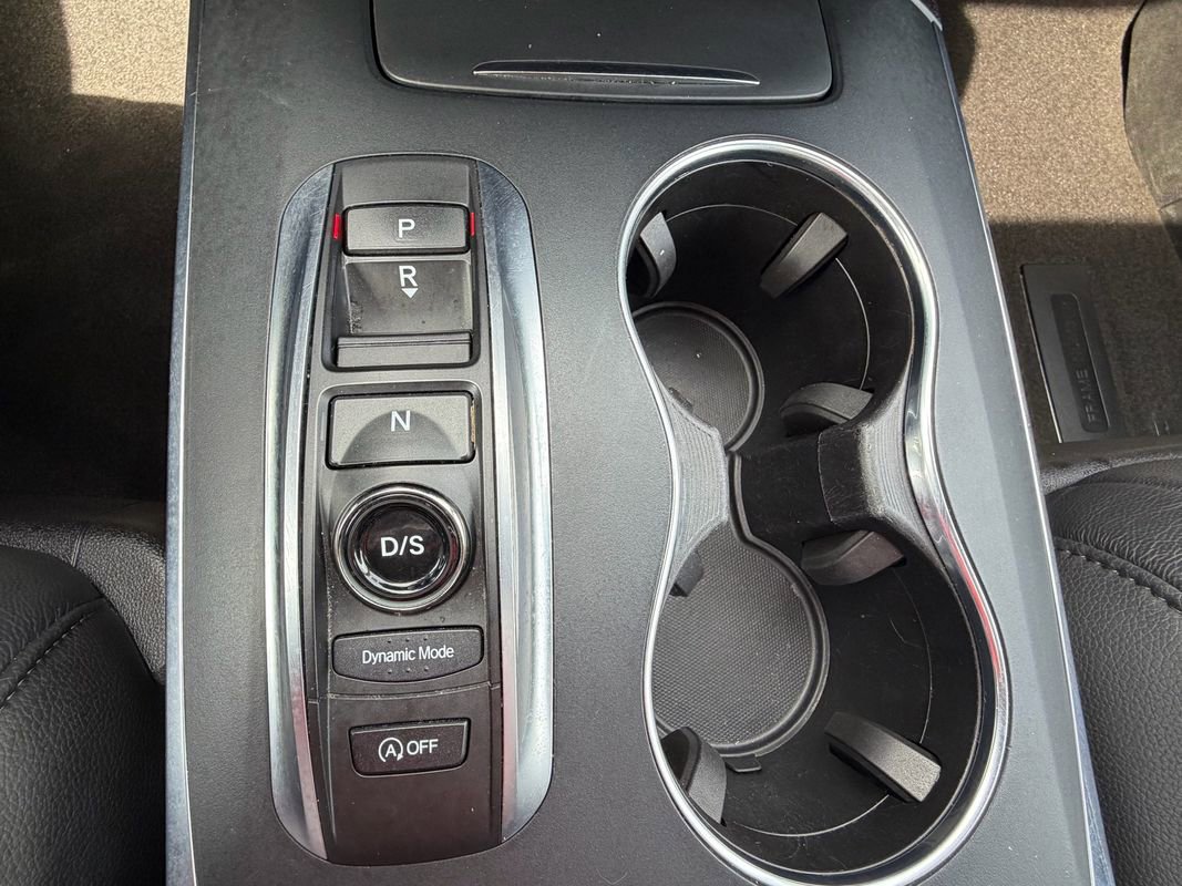 Used 2020 Acura MDX SH-AWD image 29