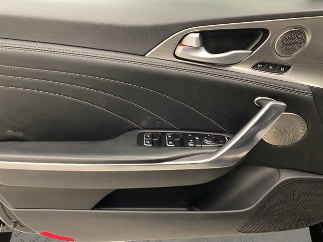 Used 2022 Kia Stinger GT2 image 19