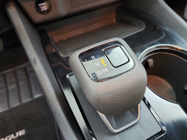 Used 2025 Nissan Rogue SV FWD image 27