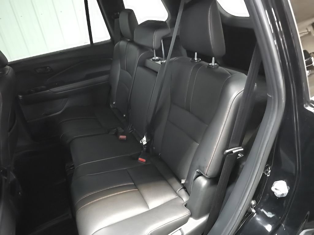 Used 2023 Honda Passport TrailSport image 32