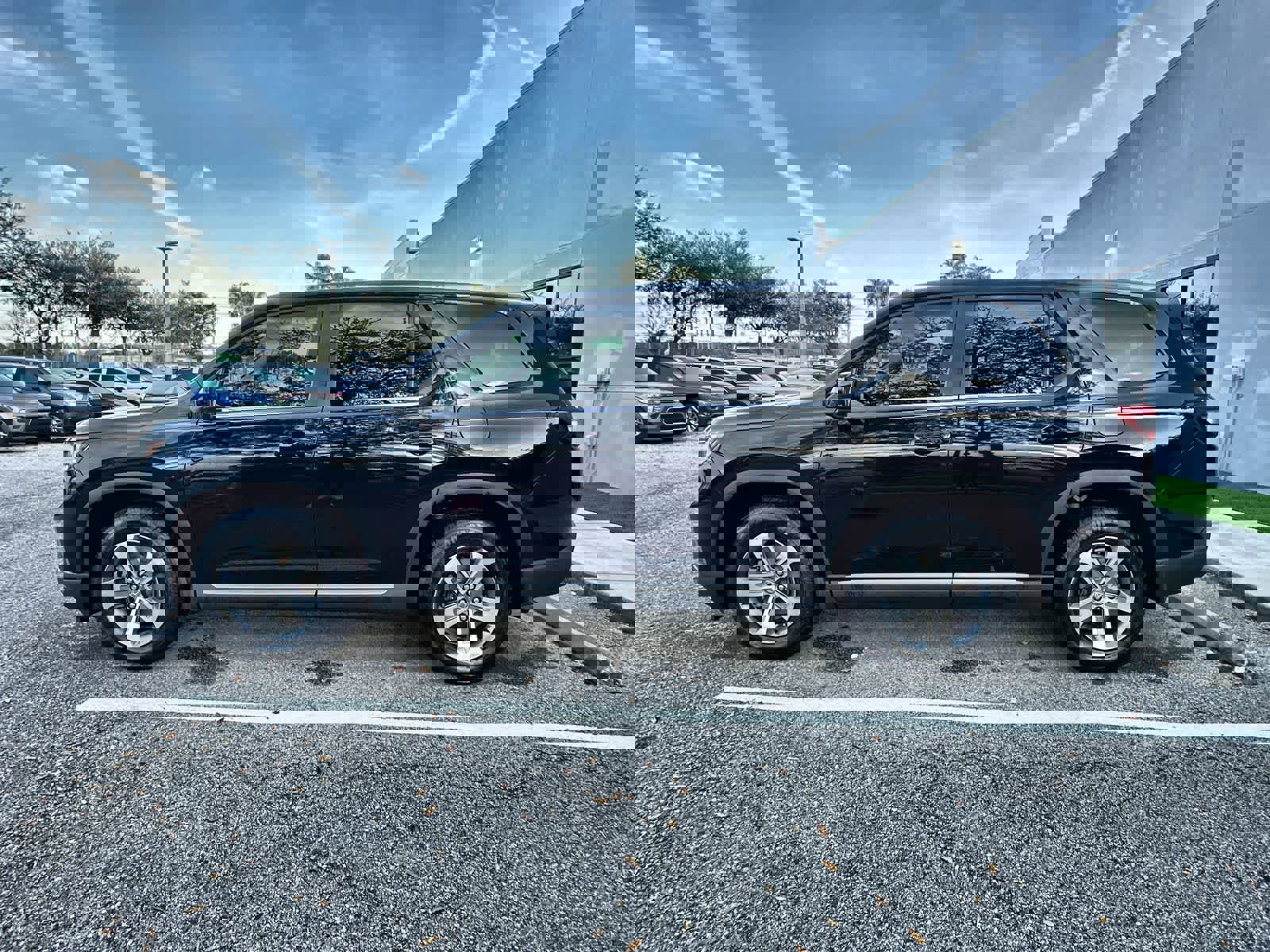 Used 2025 Honda Pilot EX-L image 5