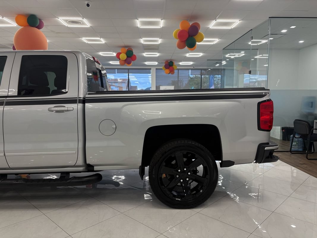 Used 2017 Chevrolet Silverado 1500 LT w/ Rally 2 Edition AWD/4WD image 7