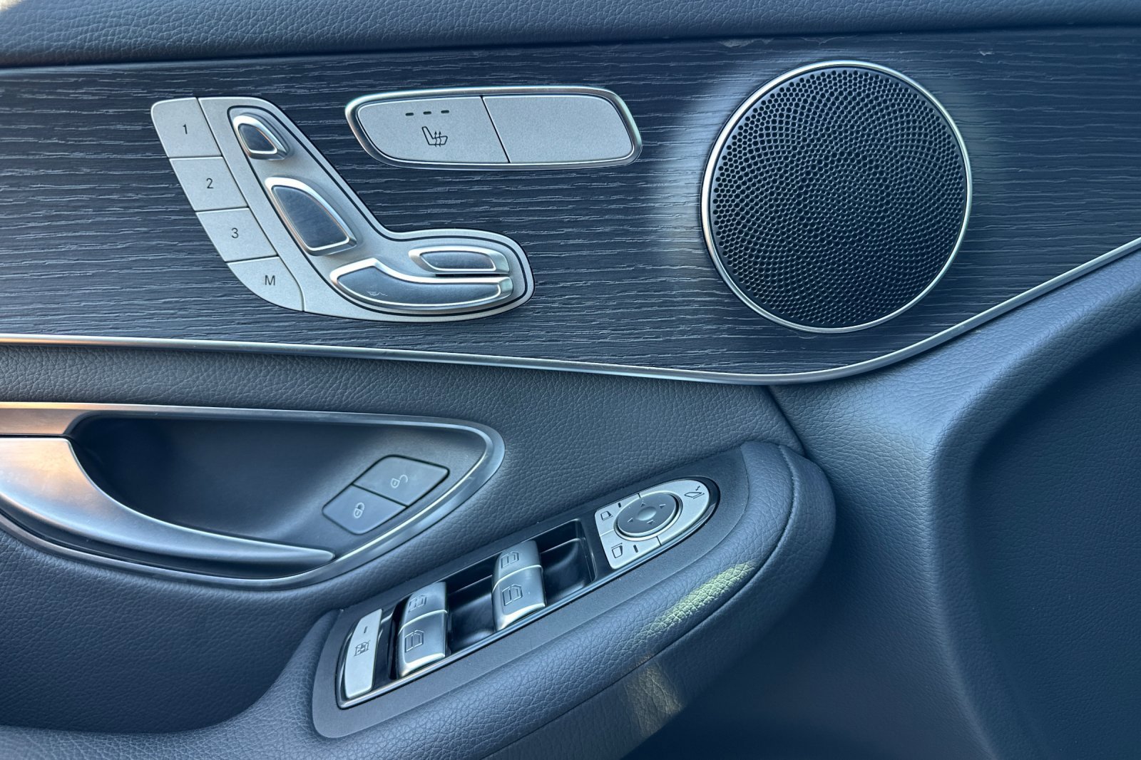 Certified 2022 Mercedes-Benz GLC 300 image 11