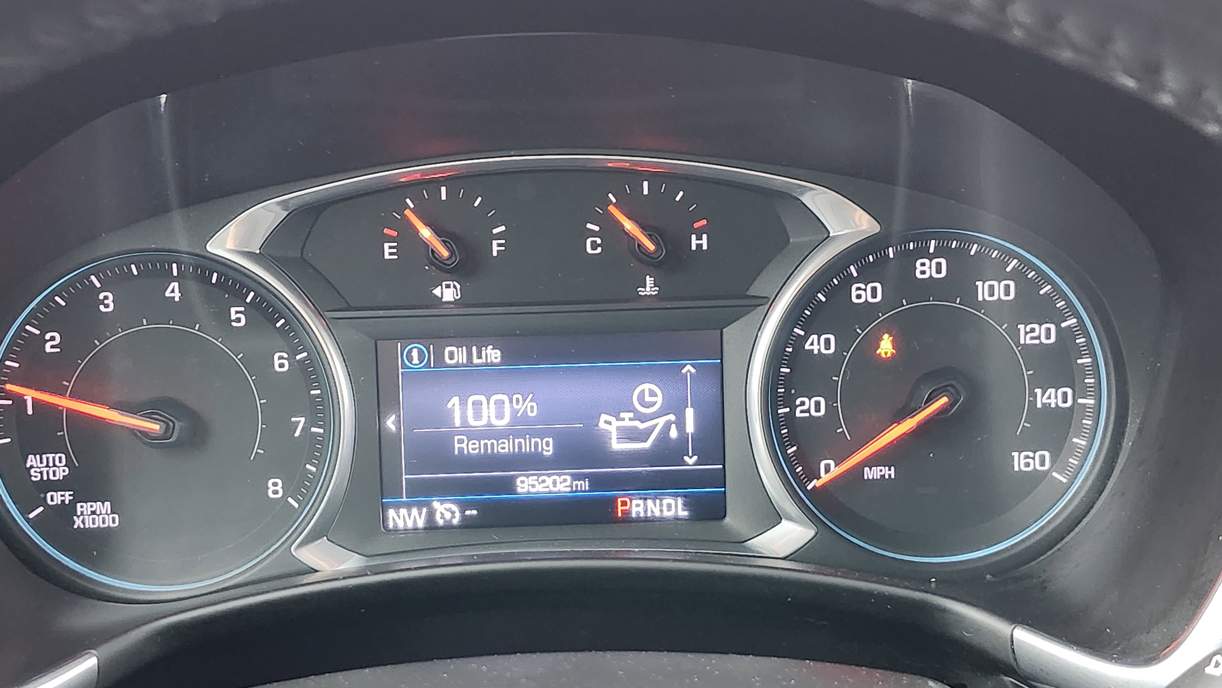 Used 2019 Chevrolet Equinox LT w/ Driver Convenience Package image 23