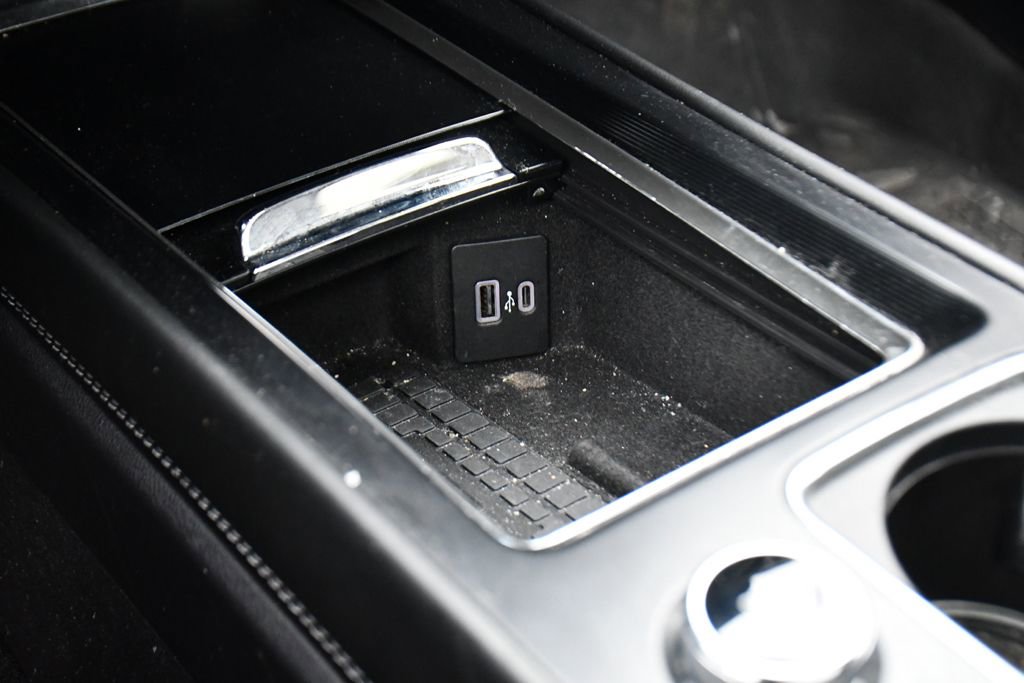 Used 2023 Lincoln Corsair Reserve w/ Equipment Group 201A image 31