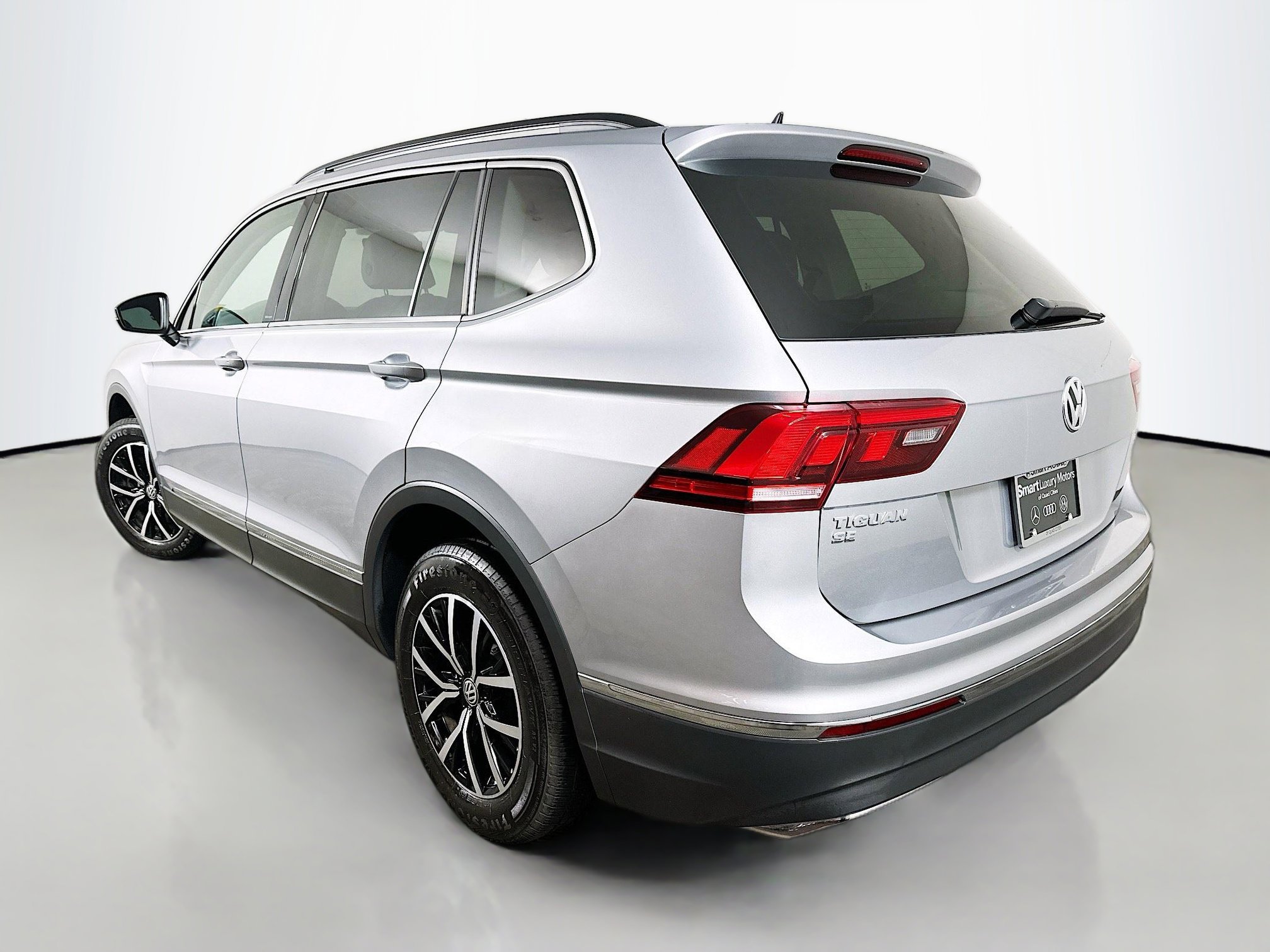 Used 2021 Volkswagen Tiguan SE image 5