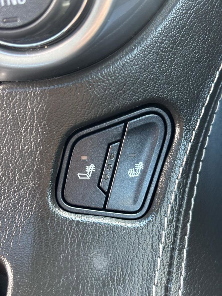 Used 2019 Chevrolet Suburban LT AWD/4WD image 20