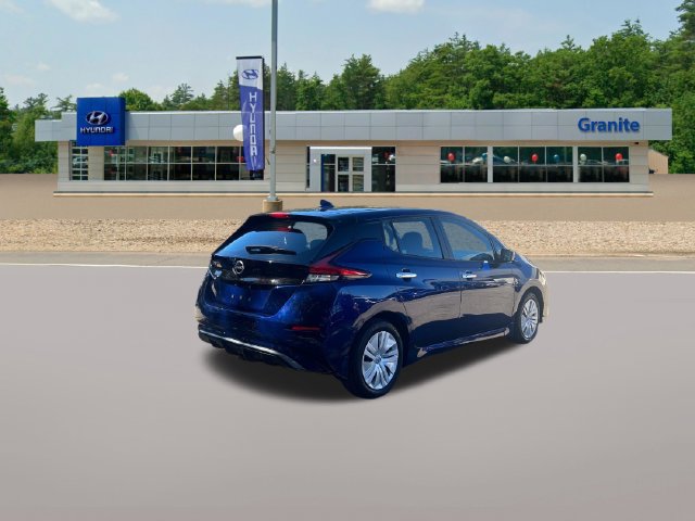 Used 2023 Nissan Leaf S FWD image 7