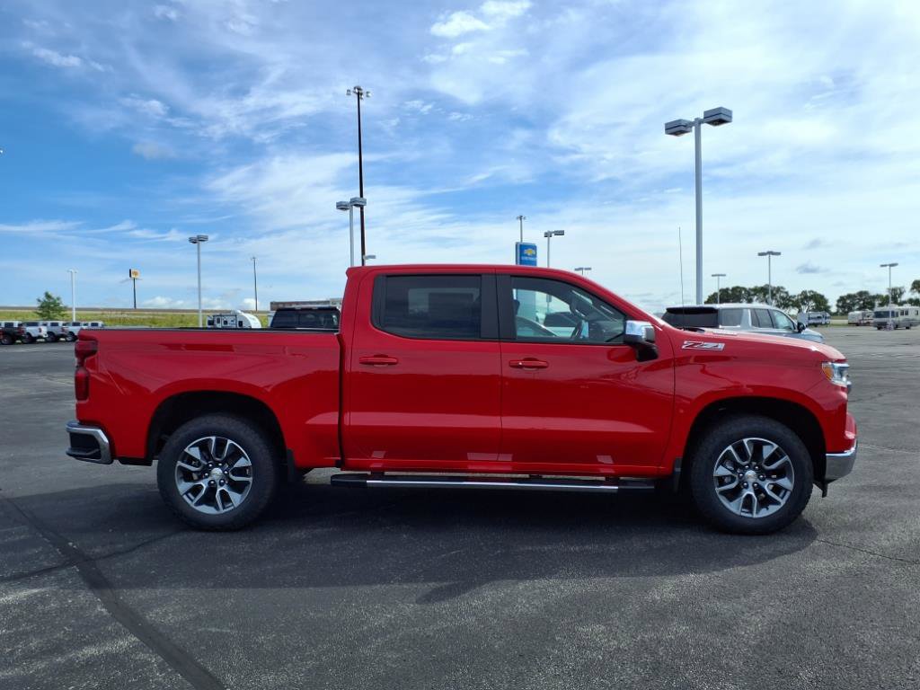 New 2025 Chevrolet Silverado 1500 LT image 2