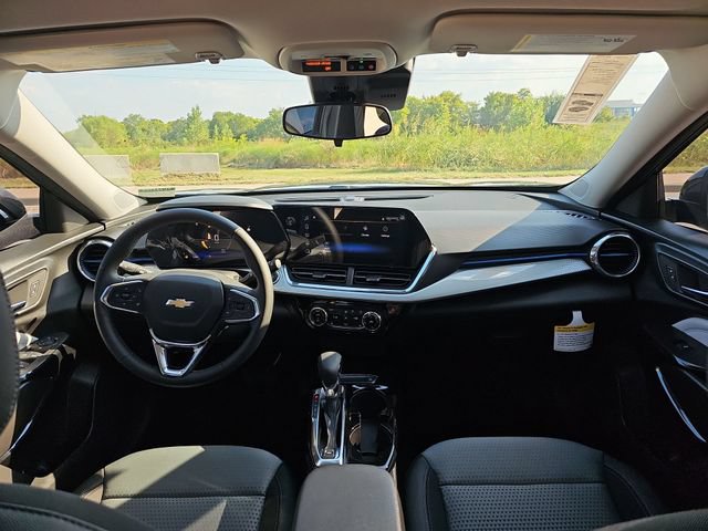 New 2026 Chevrolet Trax LT w/ Driver Confidence Package FWD image 19