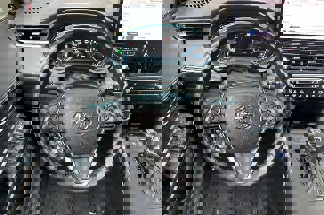 Used 2023 Toyota Venza XLE AWD/4WD image 16