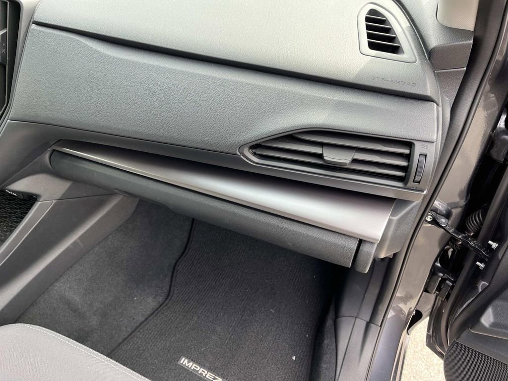 Used 2025 Subaru Impreza 2.0i image 23