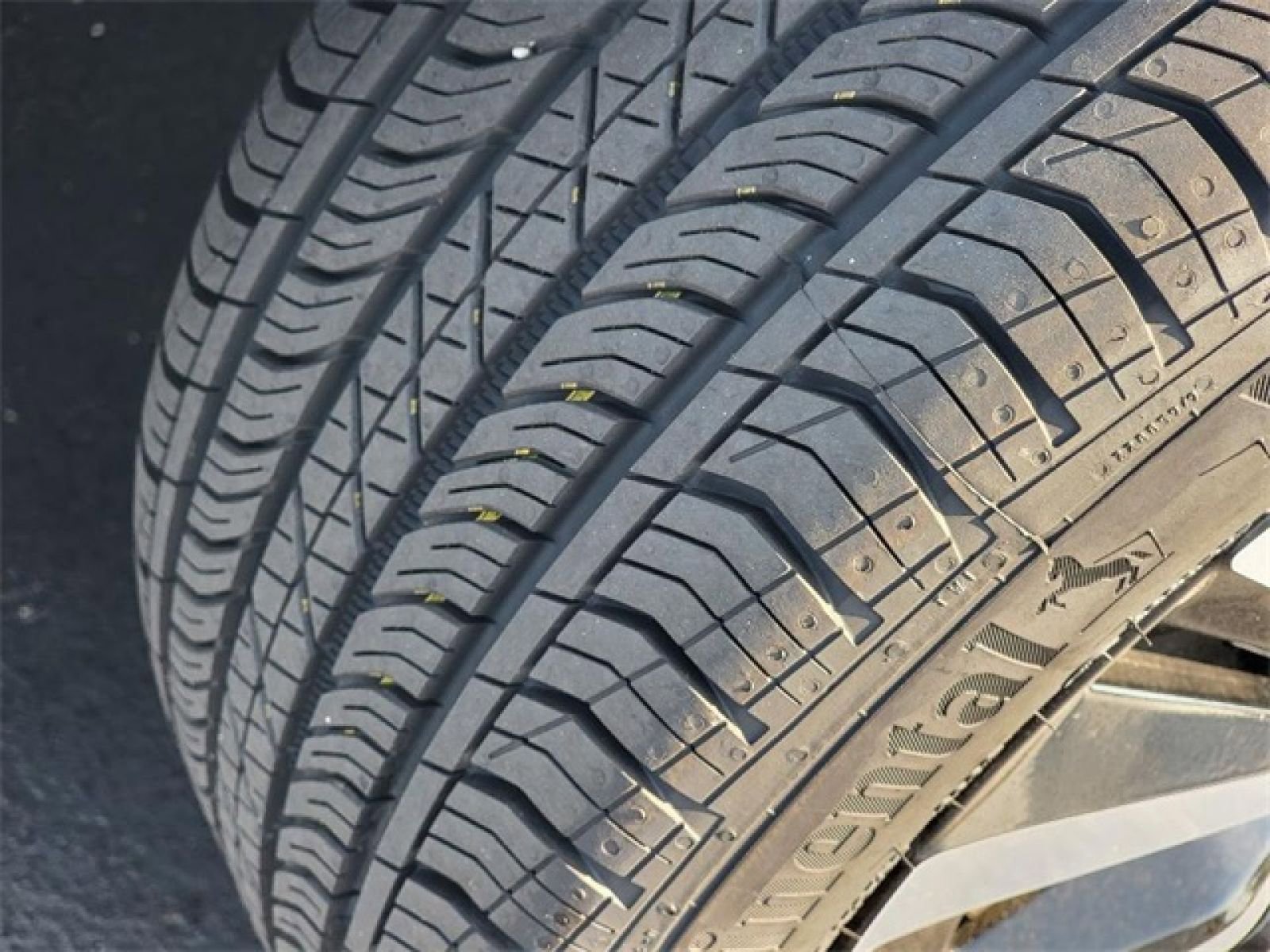 Used 2024 Honda Civic EX-L image 3