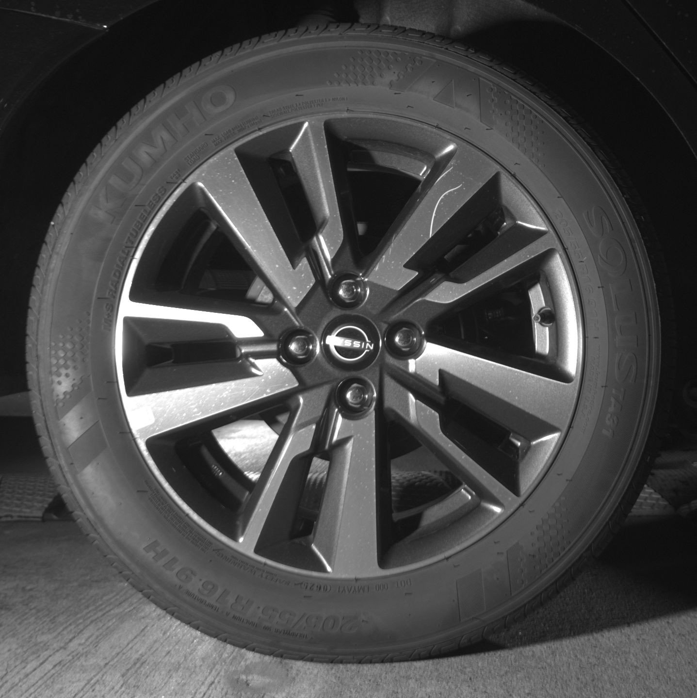 Used 2025 Nissan Versa SV image 15