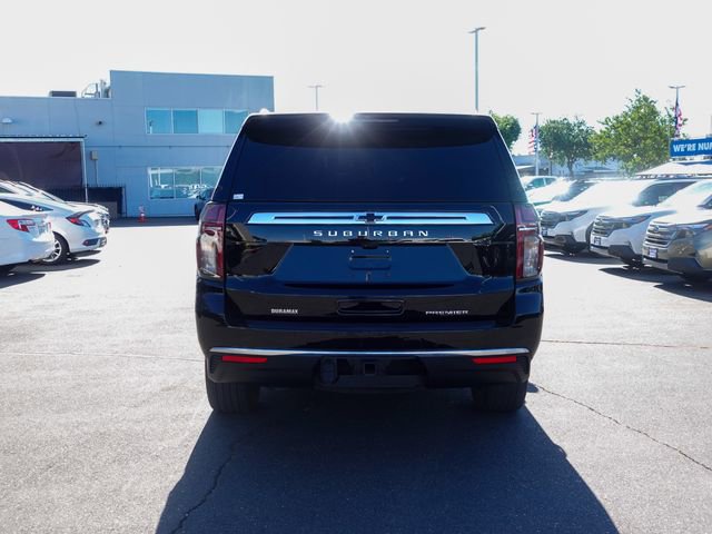 Used 2024 Chevrolet Suburban Premier image 7