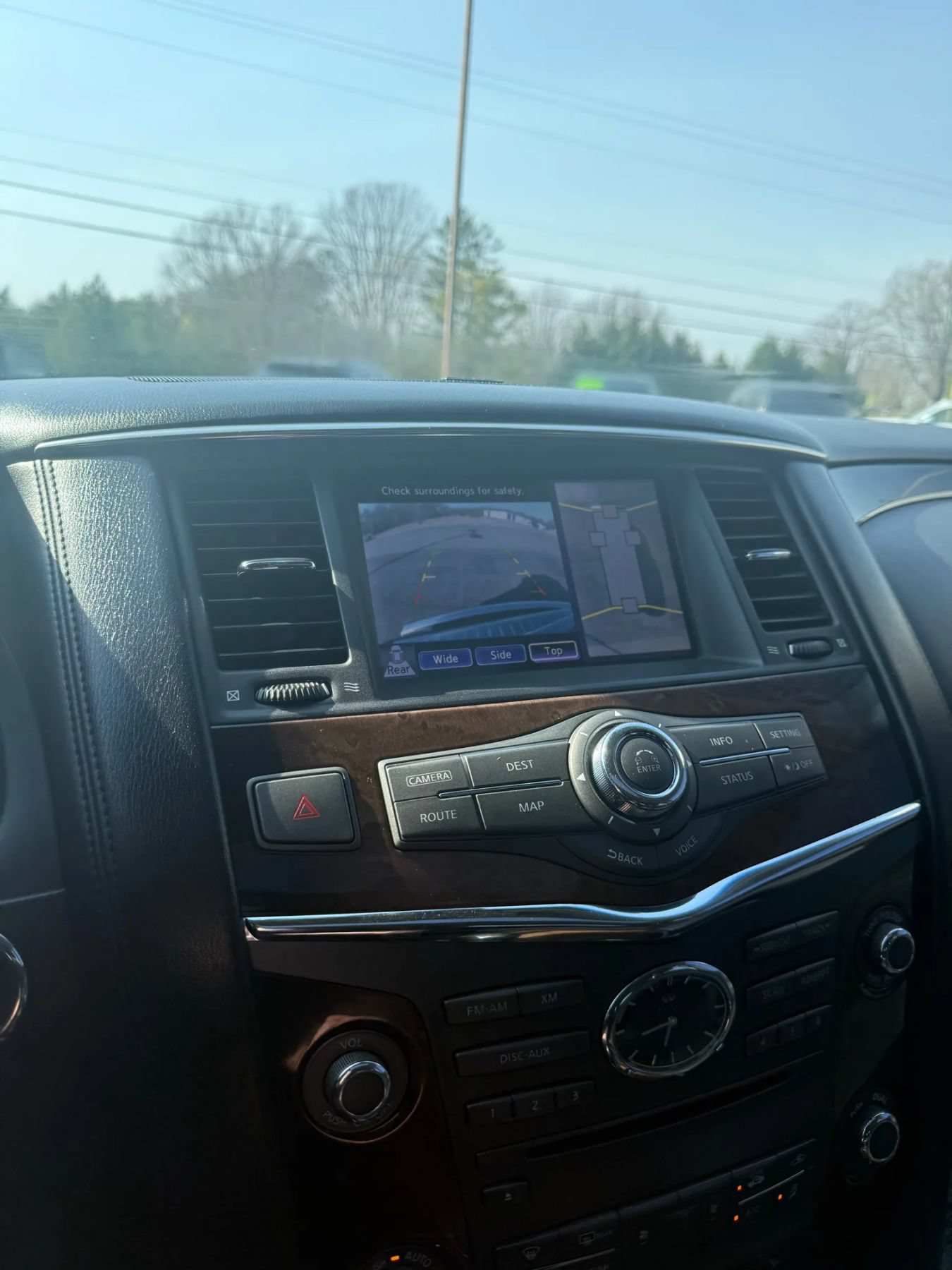 Used 2012 INFINITI QX56 4WD w/ Deluxe Touring Pkg image 45