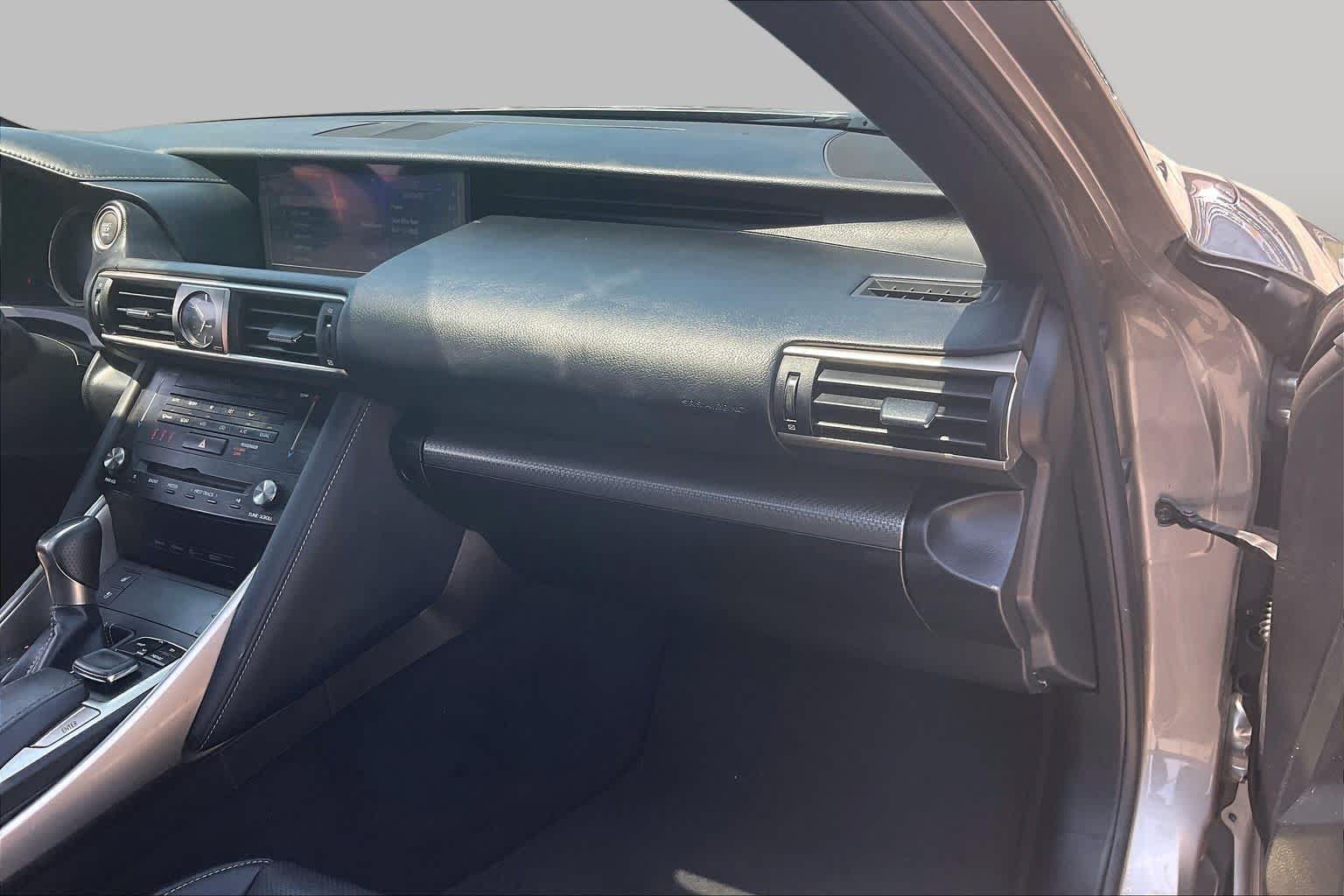 Used 2017 Lexus IS 200t F Sport w/ F Sport Package RWD image 31