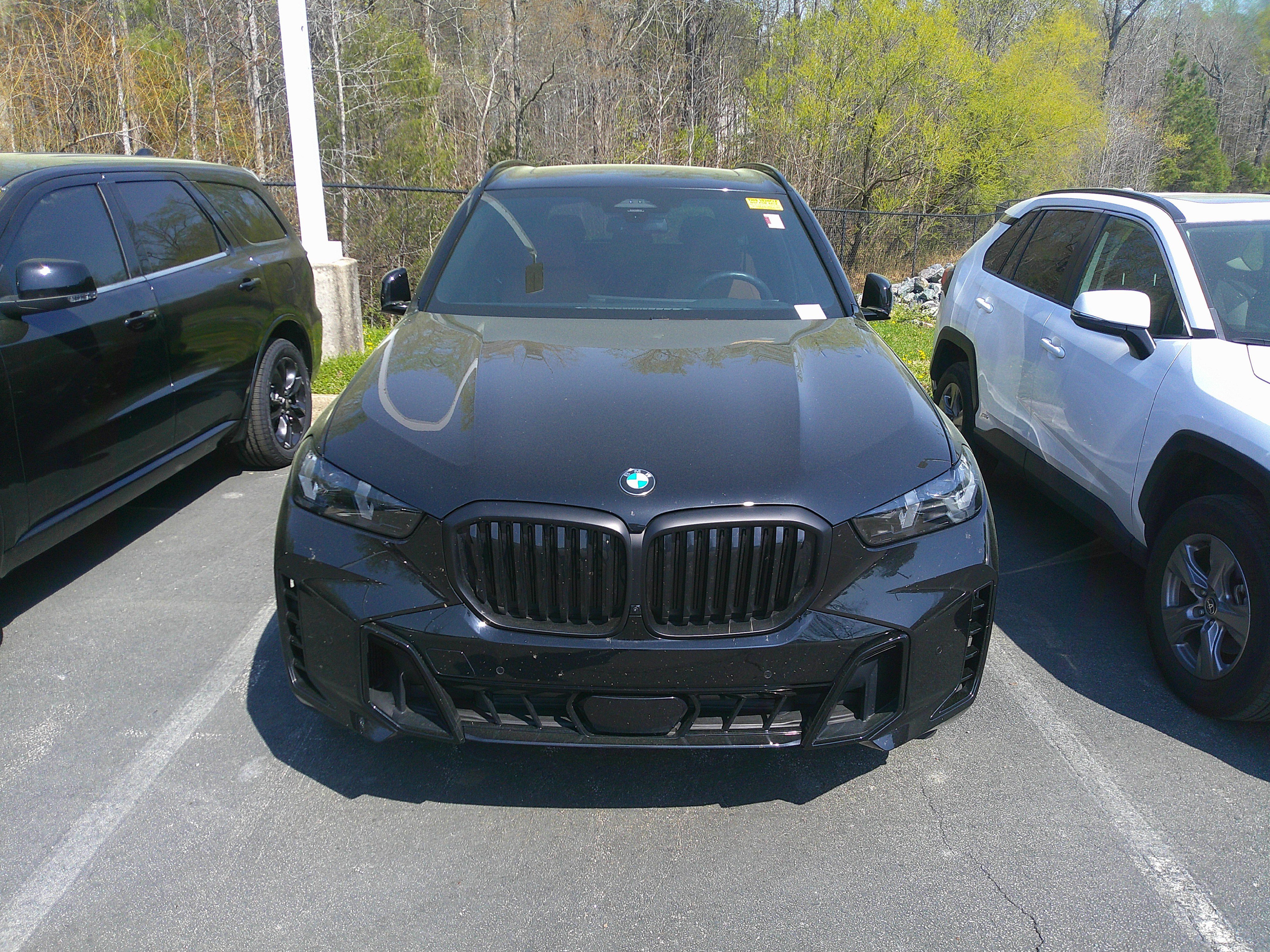 Used 2025 BMW X5 xDrive40i w/ M Sport Package image 2