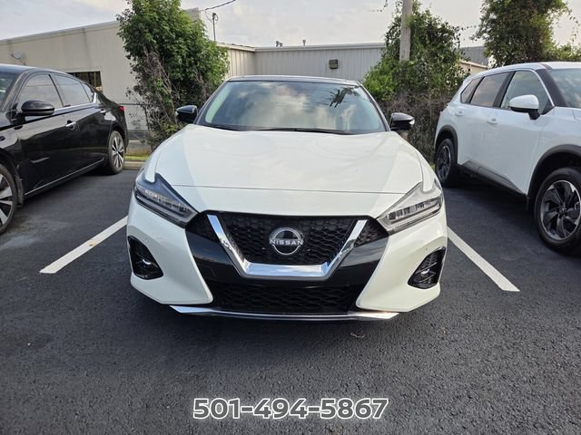 Used 2023 Nissan Maxima Platinum w/ Sport Mat Group FWD image 2