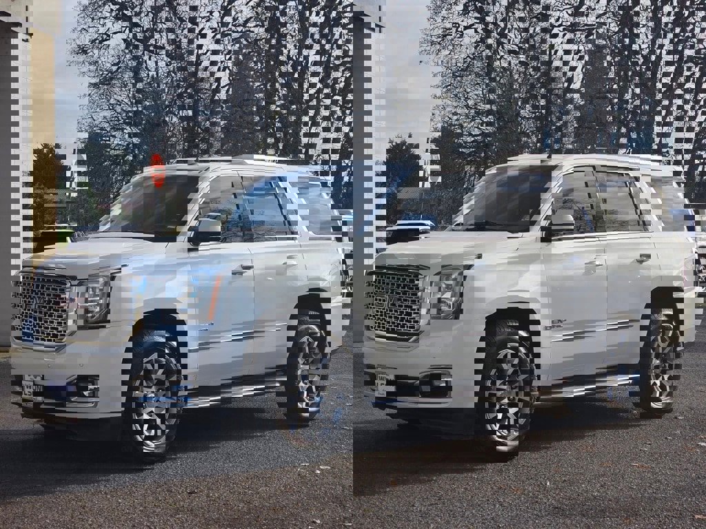 Used 2015 GMC Yukon Denali w/ Touring Package