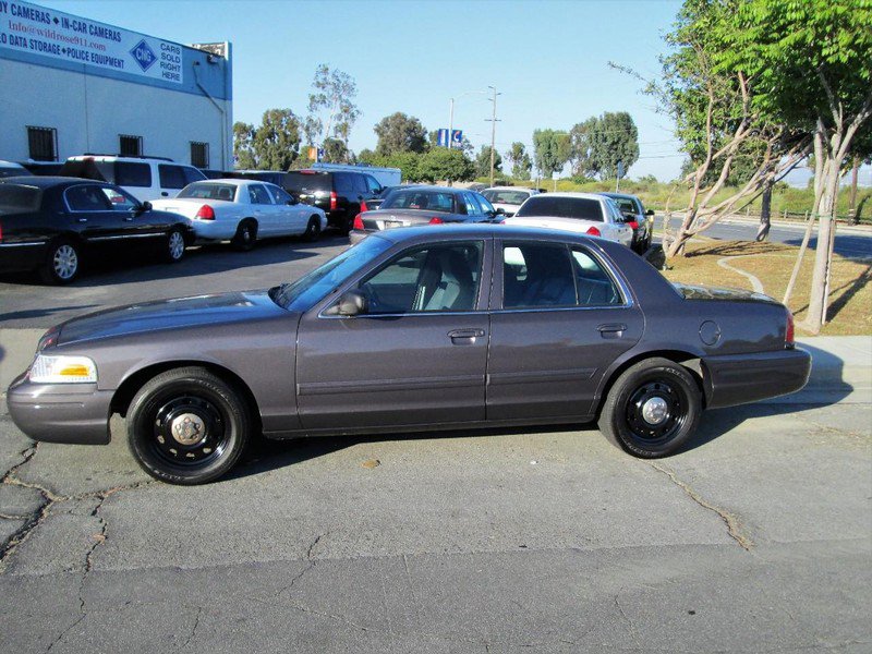 Used 2011 Ford Crown Victoria Police Interceptor w/ Trunk Pack image 3