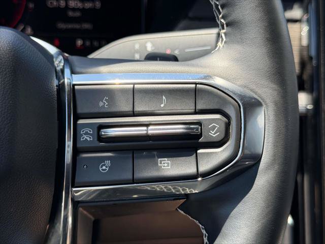 Used 2025 GMC Acadia Denali FWD image 25