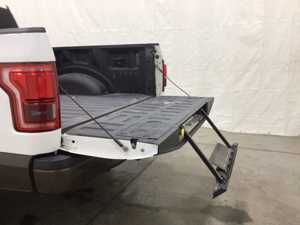 Used 2017 Ford F150 Lariat w/ Equipment Group 502A Luxury image 27
