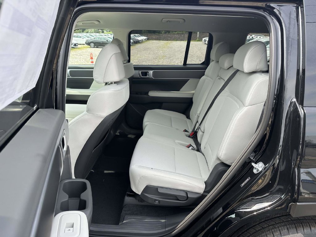 New 2026 Hyundai Santa Fe SE AWD/4WD image 12
